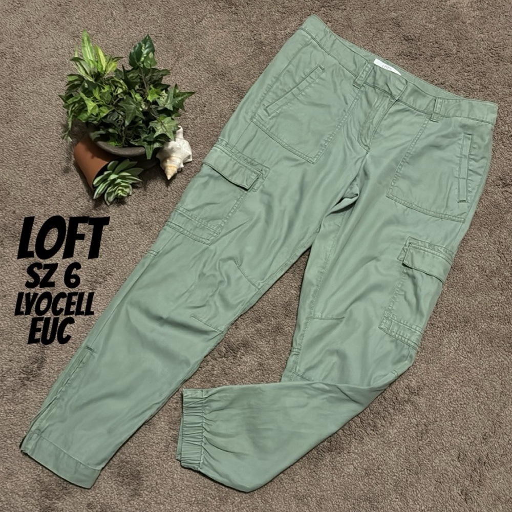 Ann Taylor Loft-Cargo Style Pants-Sz 6-Cotton/Lyocell-Pale Olive Green